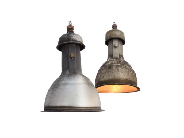 2 gamle industri lampe, banegårds lamper